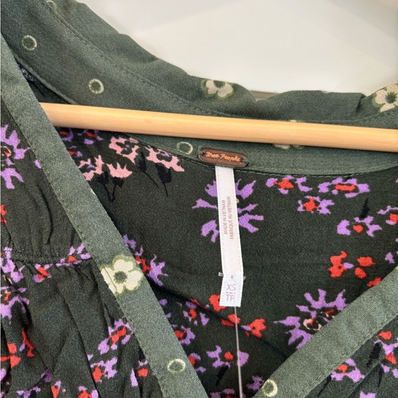 Free People Bella Button Up Blouse in Kelp Forrest Combo NWT - Picture 3 of 4